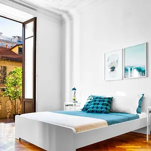 Apartment Hemeras Boutique Homes - 4 Design Homes In Center